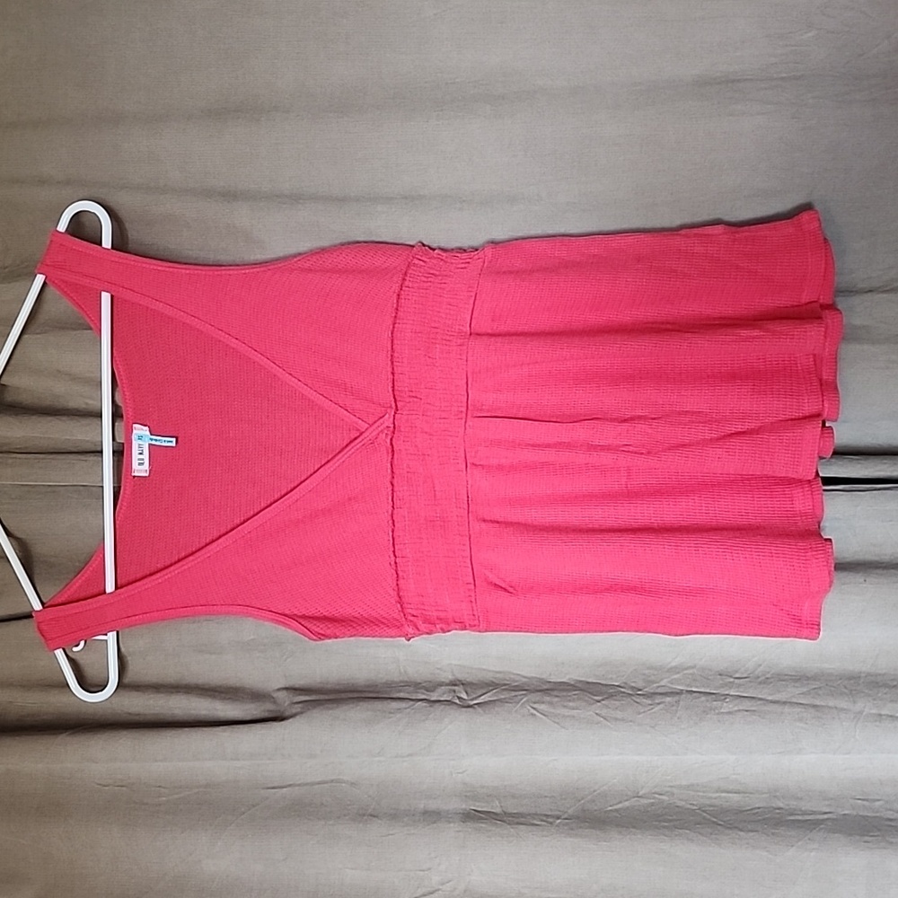 Women's flowy tank